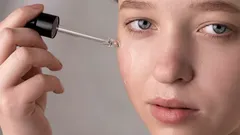 Ryppyjen katoaminen kuin lumi auringossa: tämä luonnollinen öljy kirkastaa ihoa ja palauttaa sen hehkun