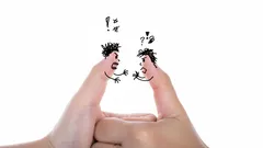 Neljä vahvaa lausetta, jotka muuttavat riidan rauhalliseksi keskusteluksi – psykologin käytännön vinkit